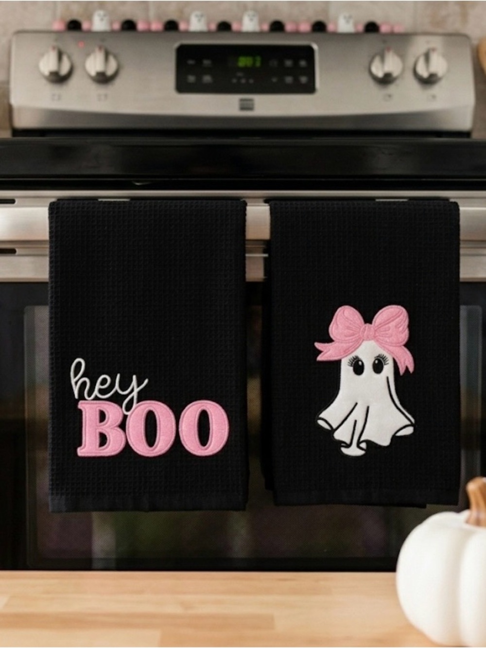 Black 'Hey Boo' Halloween Kitchen Towels with Pink Appliqué